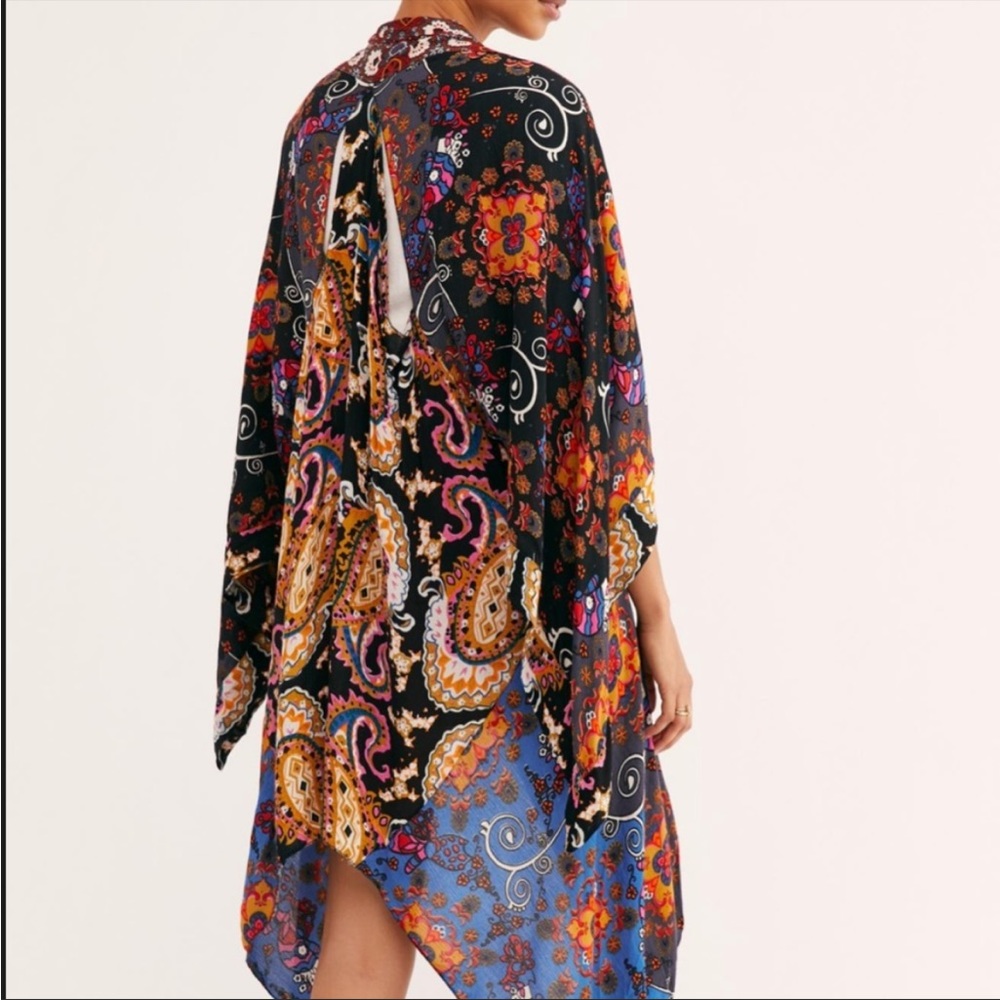 NWT! Free people little wing kimono in black